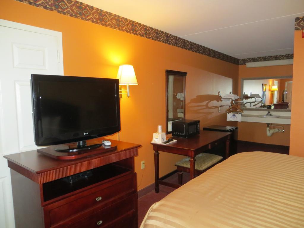 Americas Best Value Inn Ozark Buitenkant foto