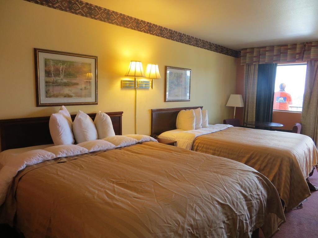 Americas Best Value Inn Ozark Buitenkant foto