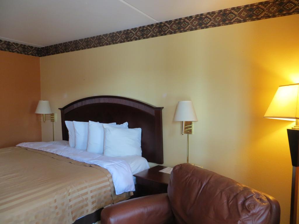 Americas Best Value Inn Ozark Buitenkant foto